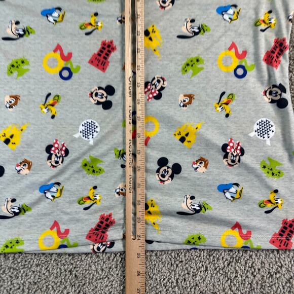 Disney Shirt Womens Extra Large Gray AOP 2020 Magic Kingdom Cast V Neck Ladies - Picture 10 of 12